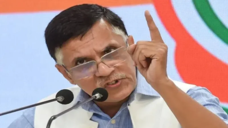 कांग्रेस नेता पवन खेड़ा की जमानत याचिका पर SC में हुई बहस, जानें सिंघवी की दलील पर SG मेहता ने क्या कहा