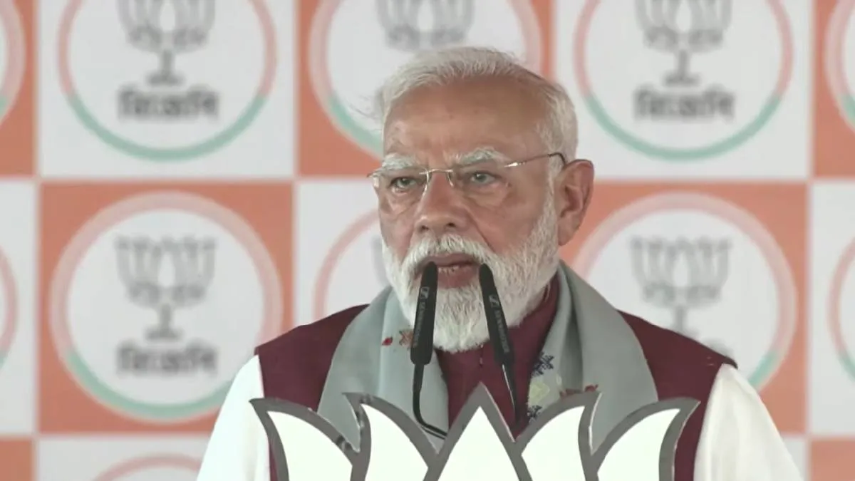 ‘झालमुड़ी मैंने खाई और मिर्ची TMC को लगी’, बंगाल के कृष्णानगर में बोले पीएम मोदी