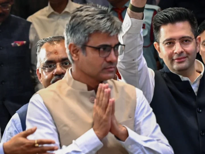 ना राघव ना स्वाति, Sandeep Pathak का जाना AAP के लिए सबसे बड़ा झटका