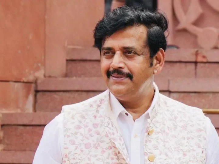 ‘एक सुरक्षाकर्मी मिलता था दुबला-पतला, उनकी सुरक्षा भी हमें करनी पड़ती थी’, रवि किशन ने ममता बनर्जी पर साधा निशाना