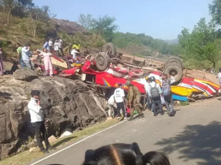 जम्मू कश्मीर: ऊधमपुर के रामनगर इलाके में बस हादसा, 15 लोगों की मौत की खबर