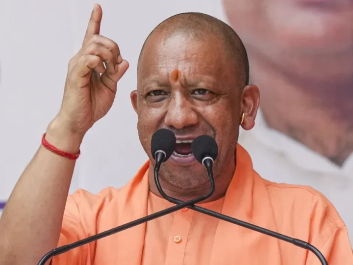 “बंगाल की धरती पर सिर्फ बांग्ला चलेगी, उर्दू नहीं”, चुनावी रण में CM योगी आदित्यनाथ ने ममता सरकार पर किया तीखा हमला