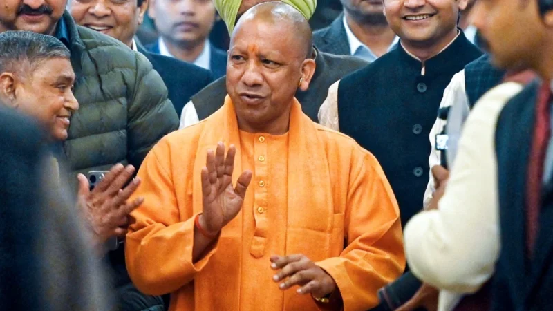 गिरगिट भी शर्मा जाए… विधानसभा में विपक्ष पर बरसे योगी आदित्यनाथ, गेस्ट हाउस कांड याद दिलाकर सपा-कांग्रेस को किया ‘निर्वस्त्र’