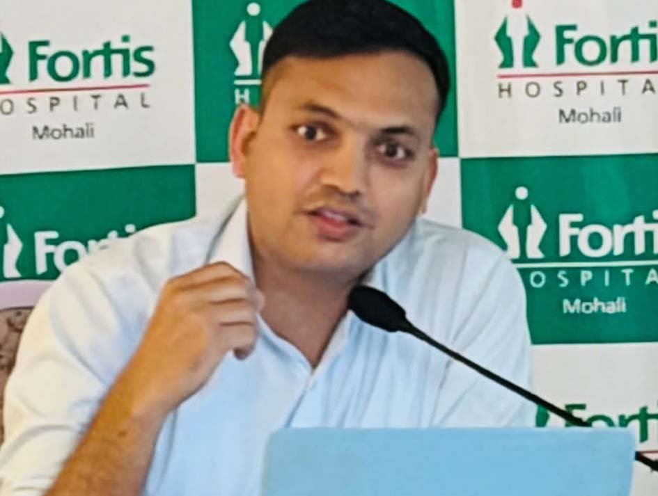 फोर्टिस मोहाली में स्टेज-4 जीभ कैंसर मरीज का सफल उपचार, डॉक्टरों ने समय पर जांच की दी सलाह