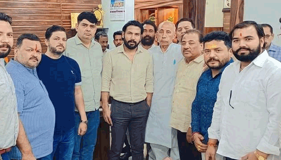 जिलाधिकारी से मिला पश्चिमी व्यापारी एकता व्यापार मंडल का प्रतिनिधिमंडल मिला, कराया व्यापारियों की समस्याओं से अवगत