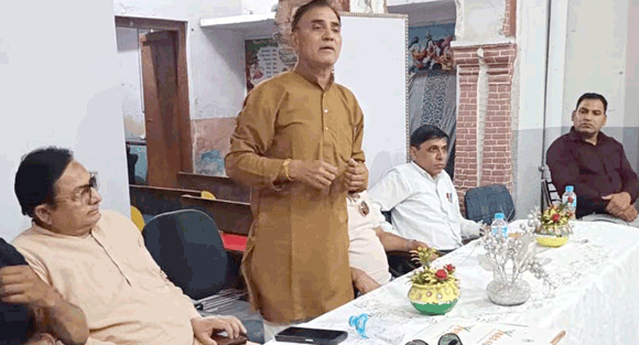 किताबों व अमान्य स्कूलों को आधार बनाकर हो रहे शोषण नहीं करेंगे बर्दाश्त: डा. अशोक