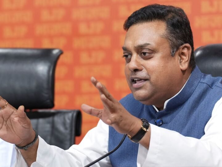 ‘सत्ता पाने के लिए राहुल गांधी…’, ECI के बयान के बाद कांग्रेस पर BJP का हमला