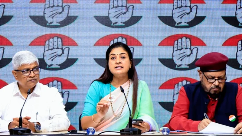 महिला आरक्षण पर ‘आर-पार’ के मूड में कांग्रेस, अलका लांबा ने छेड़ा ‘हक’ का Nationwide Campaign