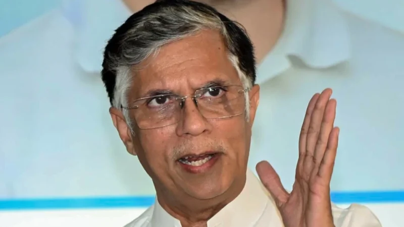 CM Sarma की पत्नी पर आरोपों के बाद Guwahati पहुंचे पवन खेड़ा, बोले- ‘जांच में पूरा सहयोग करूंगा’