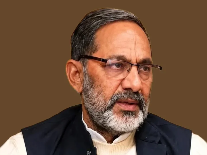 राजकुमार भाटी के विवादित बयानों से समाजवादी पार्टी की मुश्किलें बढ़ीं, यूपी के कई जिलों में FIR