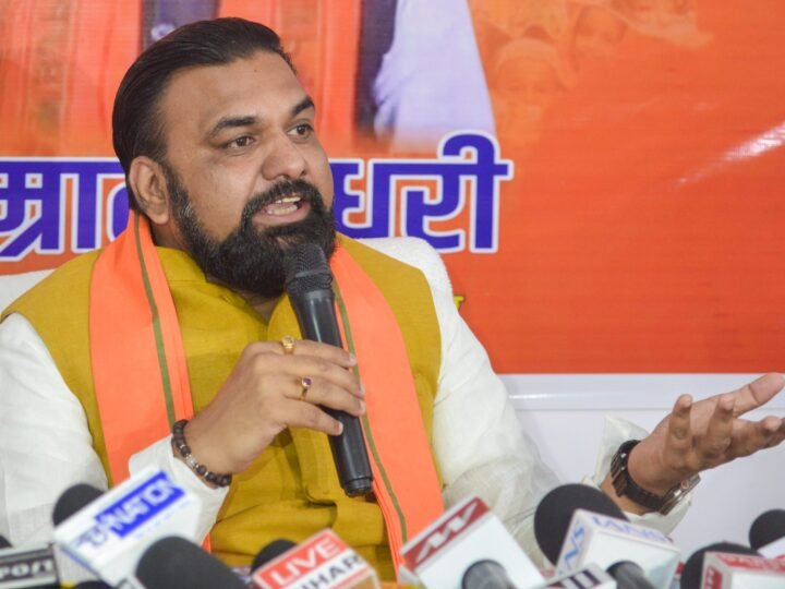 मदरसों को मिलने वाले सरकारी अनुदान की होगी पड़ताल, 10 दिन में देनी होगी रिपोर्ट