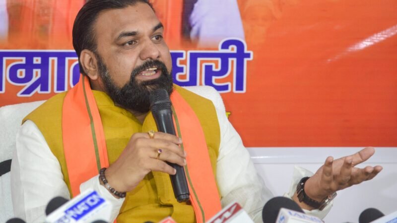 मदरसों को मिलने वाले सरकारी अनुदान की होगी पड़ताल, 10 दिन में देनी होगी रिपोर्ट