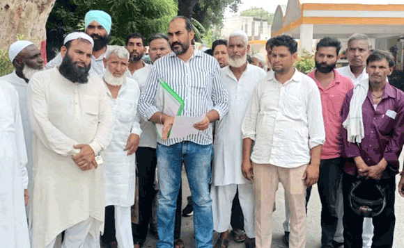 जिलाधिकारी से मिले गांव कुराली के ग्रामीण, की सर्किल रेट बढ़ाने की मांग