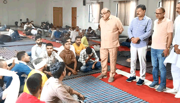 पुलिस भर्ती परीक्षा देने आए परीक्षार्थियों का सहारा बना गुर्जर भवन