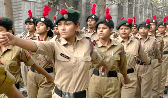 शिविर में एनसीसी कैडेट्स को दिए विभिन्न प्रकार के प्रशिक्षण