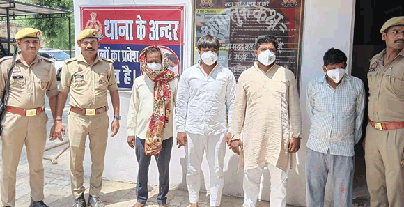 तीतरों पुलिस की झगड़ा व बलवा करते दो पक्षों के चार आरोपी गिरफ्तार
