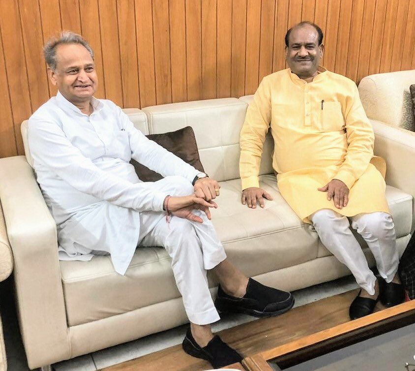 कोटा में राहुल गांधी के छात्र संवाद से पहले बढ़ा सियासी तापमान, अशोक गहलोत ने ओम बिरला पर लगाए आरोप