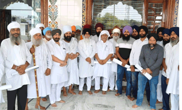निहंग सिंघों से मारपीट मामला: शिरोमणि कमेटी ने लिया मामले का संज्ञान पनियाली पहुंचकर की पीड़ितों से मुलाकात