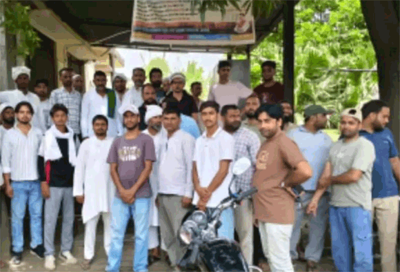 देहात इलाकों में बिजली कटौती पर भाकियू का एक्सईएन कार्यालय पर प्रदर्शन