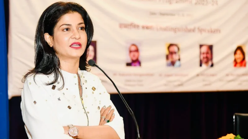 खान सर बनाम अंजना ओम कश्यप: मानहानि विवाद पहुंचा दिल्ली हाईकोर्ट, 2 करोड़ रुपये हर्जाने की मांग