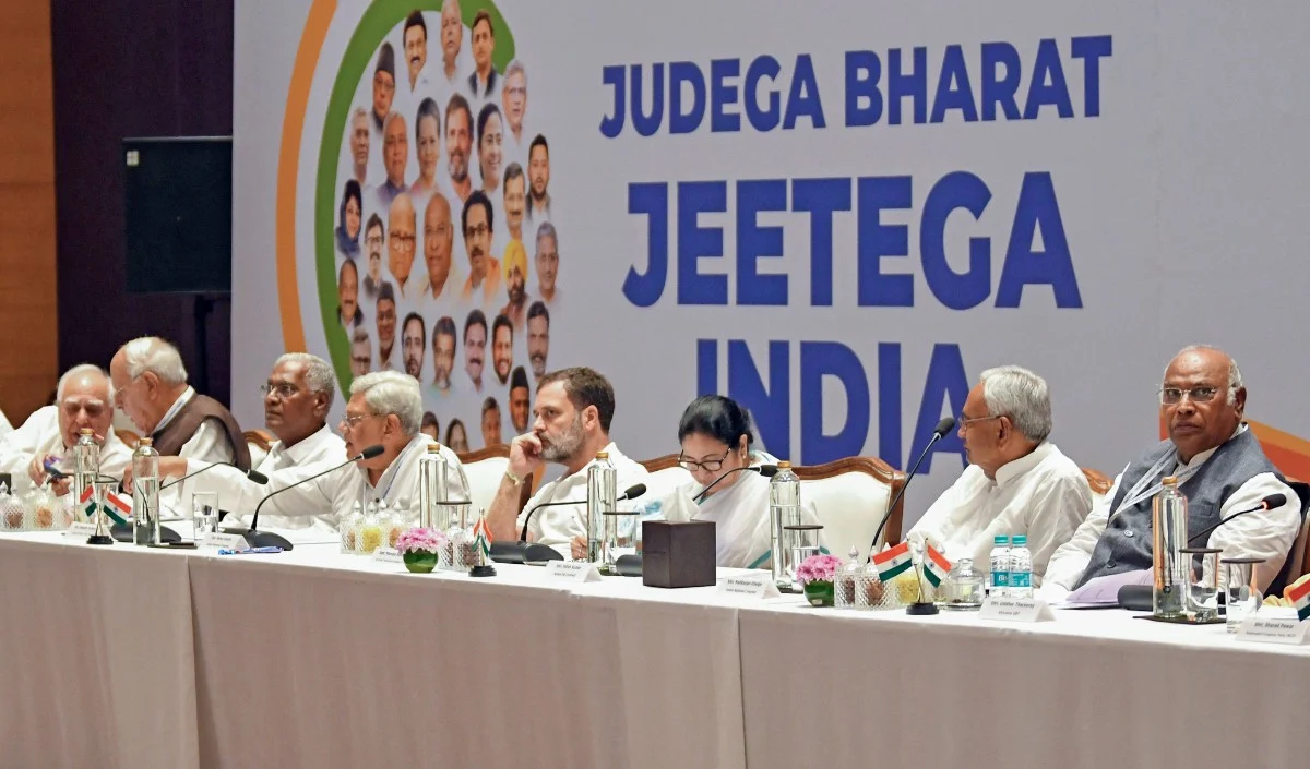 INDIA गठबंधन की आज अहम बैठक, TVK की एंट्री की चर्चा; राहुल, ममता और अखिलेश समेत कई दिग्गज होंगे शामिल