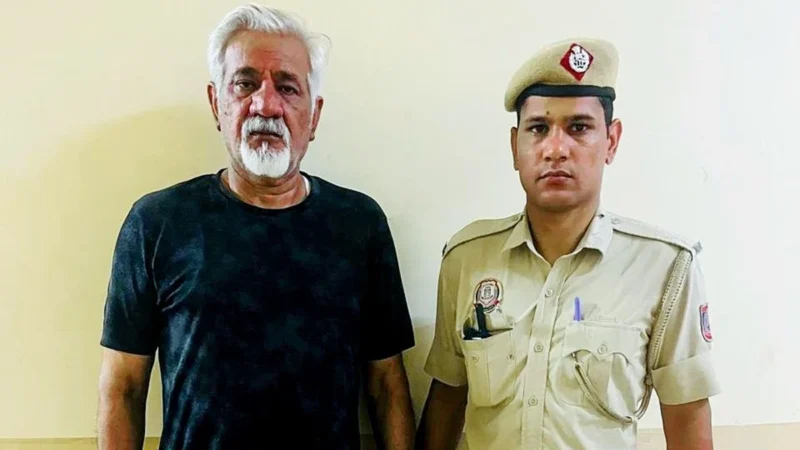 ‘दिल्ली में सब चलता है…’ मालिक लवकेश बजाज का कबूलनामा, लालच के चक्कर में 6 की जगह बना दिए थे 25 कमरे