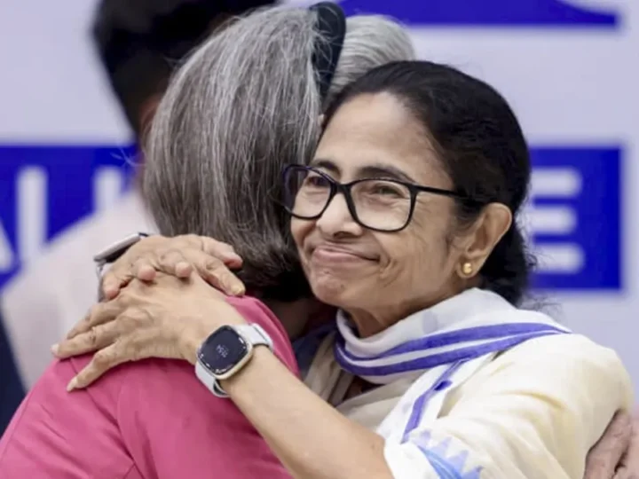 TMC में टूट के बीच ममता बनर्जी का विपक्षी दलों को बड़ा संदेश, बोलीं- ‘इंडिया गठबंधन चाहे तो मुझे Utilize कर सकता है’