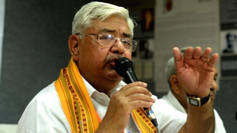 ‘वो लापरवाही के दोषी…’, राम मंदिर चढ़ावा चोरी मामले में चंपत राय पर VHP अंतरराष्ट्रीय अध्यक्ष का बड़ा बयान
