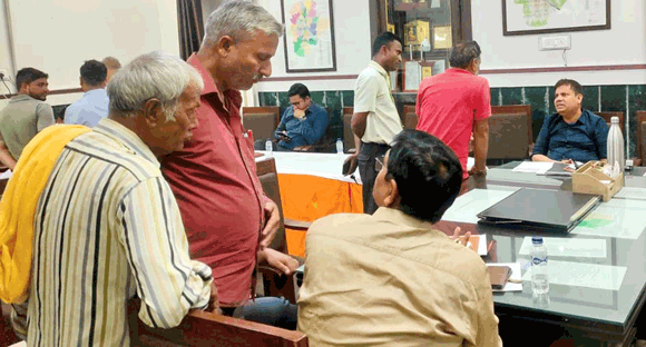 जनसुनवाई में दो समस्याओं का निस्तारण