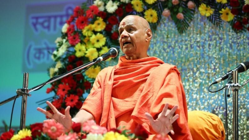 राम मंदिर चढ़ावा गिनती के लिए अब टेबल की जगह दरी का इस्तेमाल, बिना पॉकेट वाला ड्रेस कोड अनिवार्य