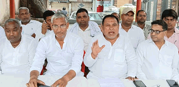 ग्राम प्रधानों ने पंचायती राज विभाग पर लगाया सहयोग न करने का आरोप