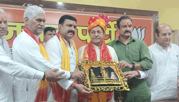 भाजपा के क्षेत्रीय अध्यक्ष नवाब सिंह नागर का सहारनपुर पहुंचने पर किया भव्य स्वागत
