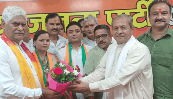 पूर्व बसपा प्रत्याशी अजब सिंह ने समर्थकों सहित भाजपा की सदस्यता की ग्रहण