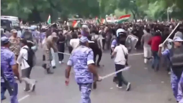 संसद मार्च से पहले जंतर-मंतर पर लाठीचार्ज, कॉकरोच जनता पार्टी का पहला रिएक्शन, कहा- ‘ये तो एकदम…’