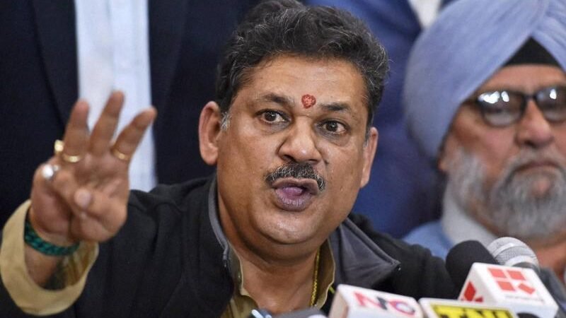 ‘कारसेवकों पर गोली चलाने के लिए मुलायम सिंह जिम्मेदार थे तो…’ चढ़ावा चोरी के बीच क्यों भड़के कीर्ति आजाद