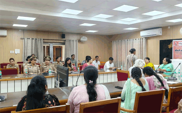 राज्य महिला आयोग की सदस्या ने की महिला जनसुनवाई, पीड़ित महिलाओं को त्वरित न्याय दिलाने के दिए निर्देश