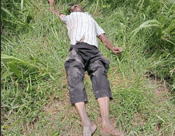 अंबेहेटा के पास खेत मे अज्ञात व्यक्ति का शव मिलने से फैली सनसनी