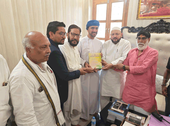 देवबंद पहुंचा ओमान का प्रतिनिधिमंडल, हिंदू-मुस्लिम धर्मगुरुओं से की मुलाकात