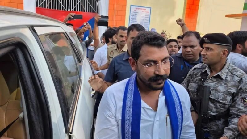 ‘हम मगरमच्छ के आंसू बहाते हैं तो आप भी आ जाइए’, बसपा चीफ मायावती पर चंद्रशेखर आजाद का पलटवार