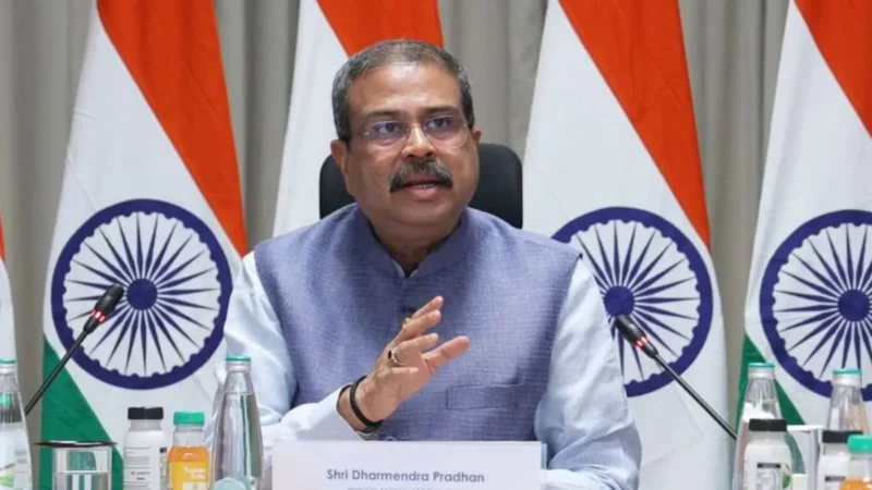 शिक्षा मंत्री धर्मेंद्र प्रधान ने दिया इस्तीफा, Gen-Z के आगे झुकी सरकार