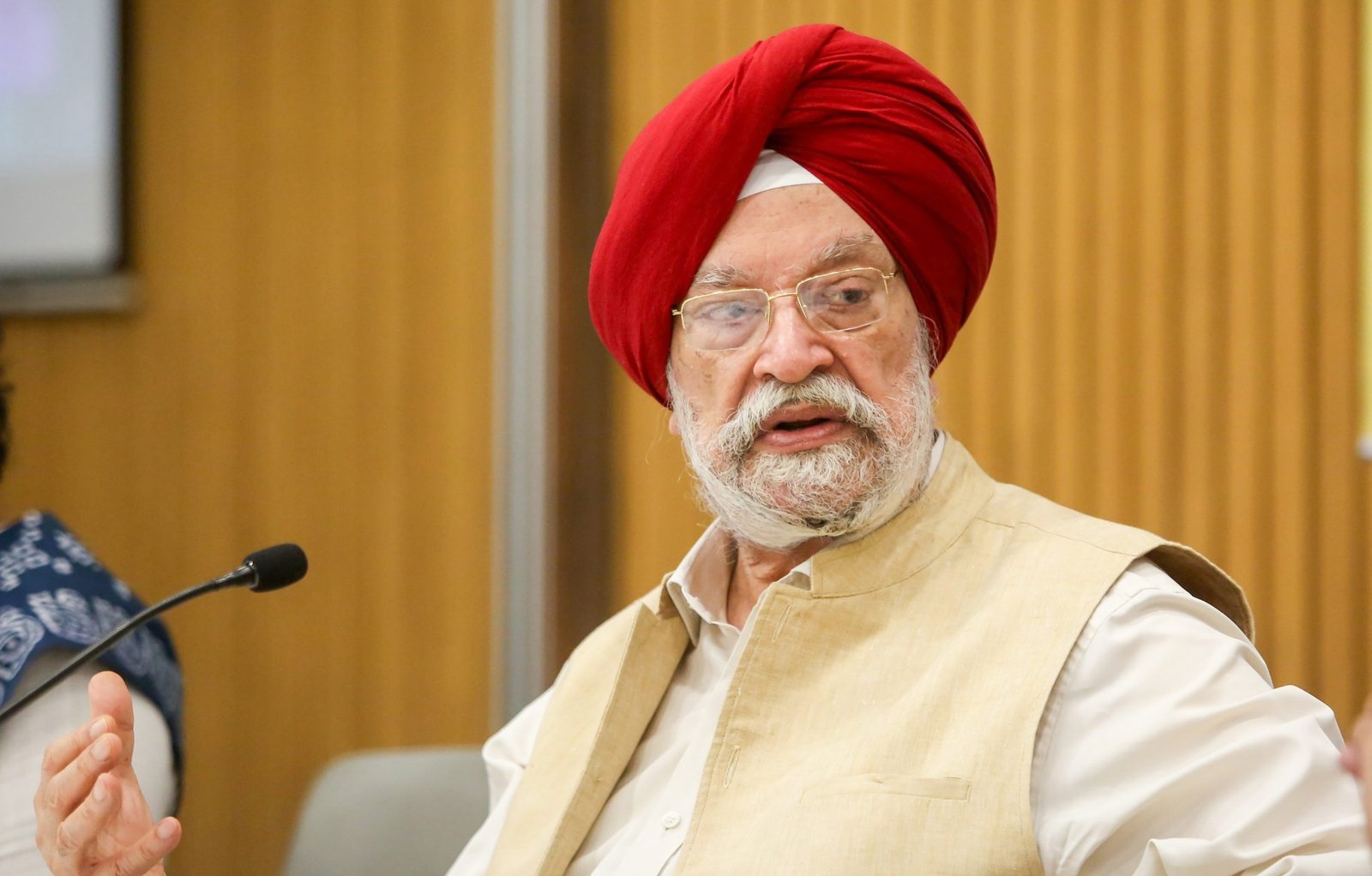 E20 पेट्रोल से इंजन खराब होने के दावे खारिज, हरदीप पुरी बोले- सर्विस के बाद कोई दिक्कत नहीं