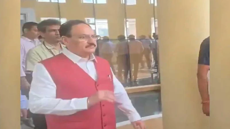 RML अस्पताल पहुंचे जेपी नड्डा, CJP प्रदर्शन में घायल लोगों का जाना हाल; डॉक्टरों संग की समीक्षा बैठक