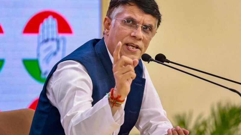 अमित शाह के संसद में बोलने के रिजिजू के बयान पर खेड़ा का सवाल- वे किस मुद्दे पर…