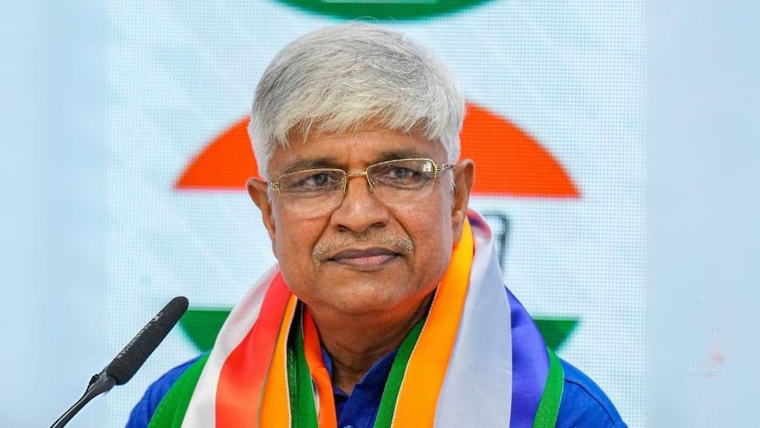‘एसपी नहीं गुंडा है’, मेरठ में पुलिस के थप्पड़कांड पर भड़के कांग्रेस नेता राजेंद्र पाल गौतम
