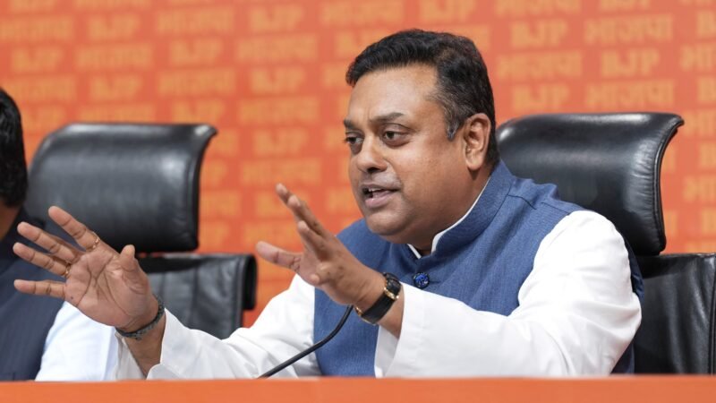 धर्मेंद्र प्रधान का इस्तीफे के बाद बदला गया पोर्टफोलियो? BJP ने दिया जवाब