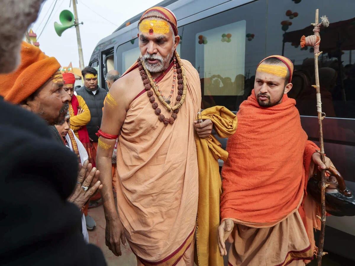 स्वामी अविमुक्तेश्वरानंद पर कथित झूठे यौन शोषण आरोप का मामला हाईकोर्ट पहुंचा, यूपी सरकार से एक सप्ताह में रिपोर्ट तलब