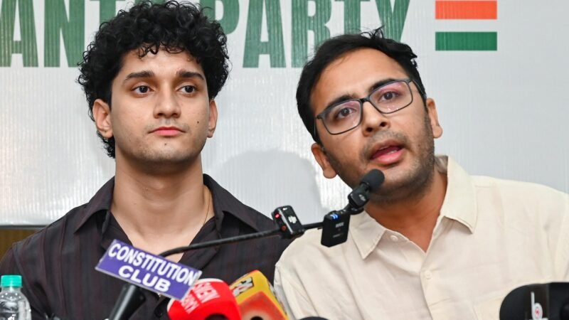 ‘धर्मेंद्र प्रधान का इस्तीफा हमारी प्रमुख मांग’, सरकार से वार्ता के बाद बोले आशुतोष रांका- ‘जवाब नहीं मिला तो तय करेंगे अगला कदम’