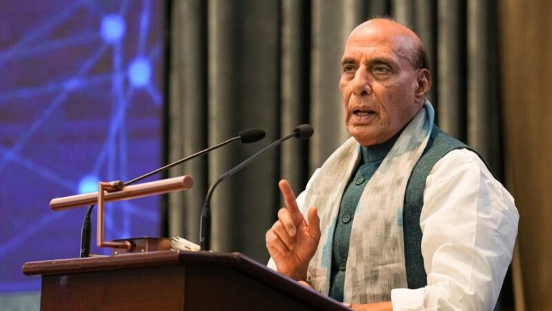 ‘छात्रों को राजनीतिक हथियार बनाया जा रहा’, दिल्ली प्रदर्शन पर राजनाथ सिंह का विपक्ष पर हमला