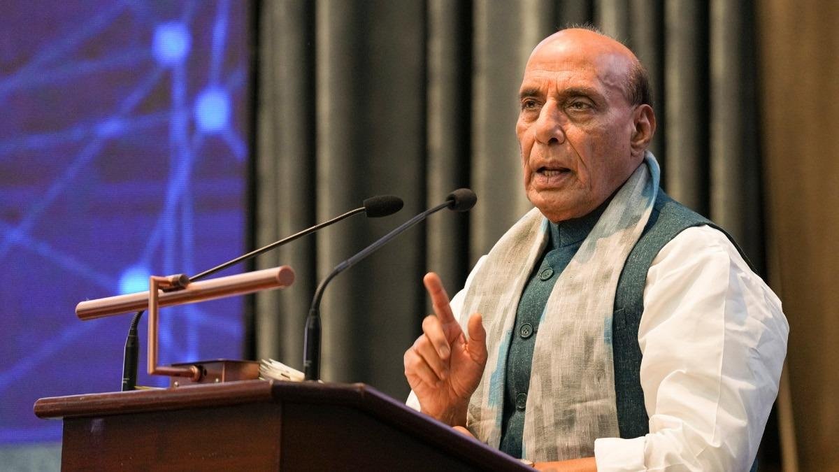 ‘छात्रों को राजनीतिक हथियार बनाया जा रहा’, दिल्ली प्रदर्शन पर राजनाथ सिंह का विपक्ष पर हमला