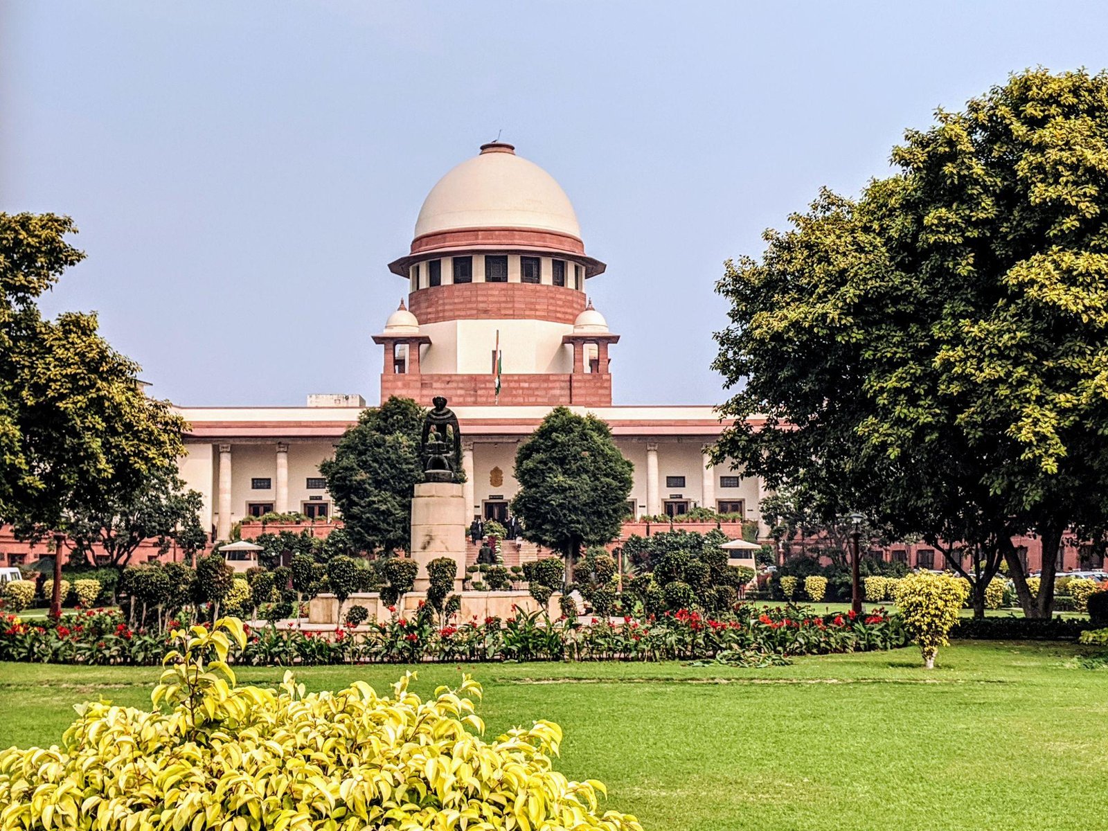‘वायुसेना की तैनाती स्थायी ईलाज नहीं’, NEET पेपर लीक पर SC की केंद्र सरकार को फटकार